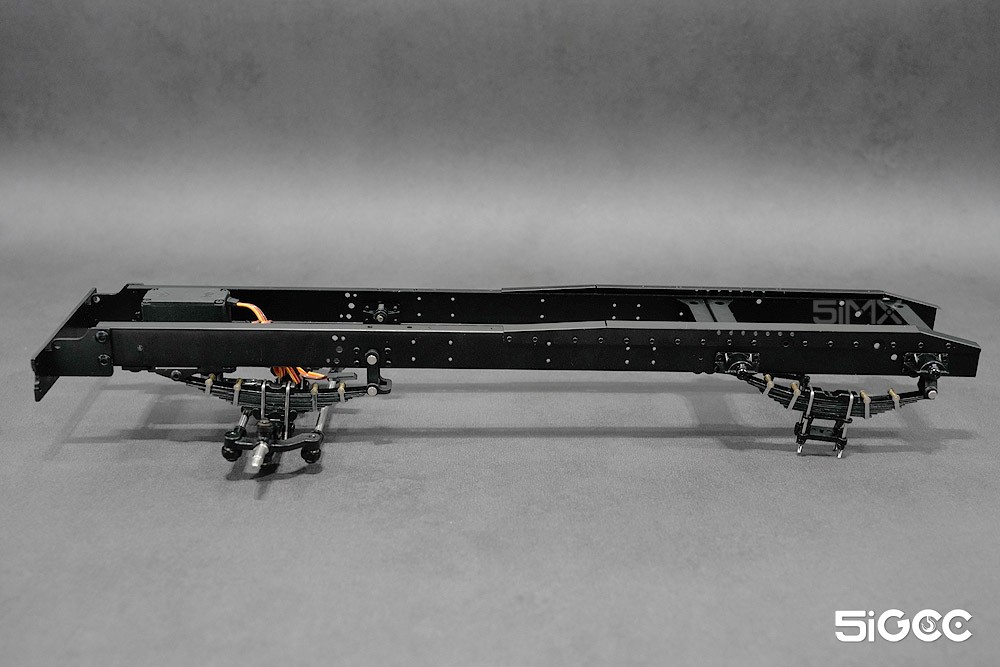 组装f2000拖头,组装f2000卡车模型