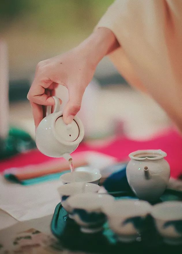 清明过后天空就明净了,今日清明万物生长清洁明净