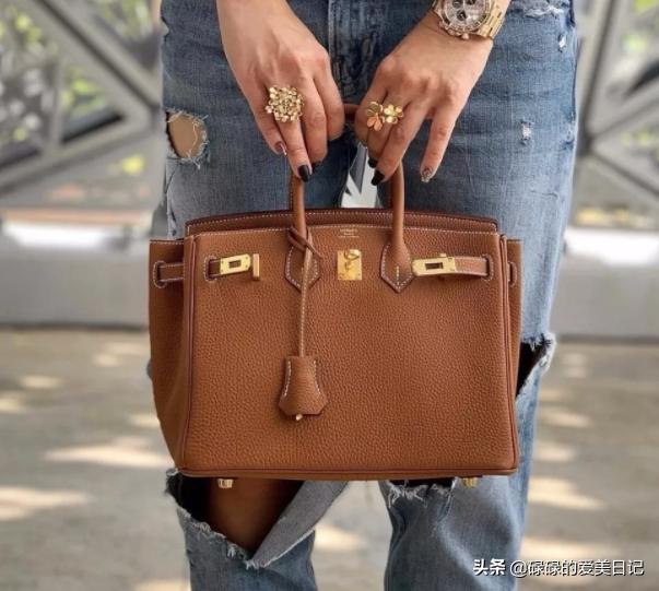十大知名包包品牌大全 (最实用的包包品牌排行前十名)