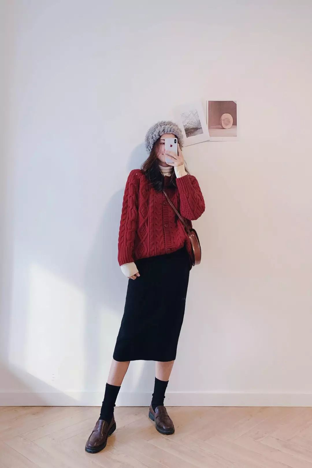 卫衣里的打底衫叠穿推荐,连帽卫衣与圆领毛衣的基础感穿搭