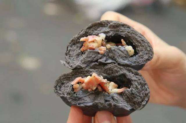 粗大事了！乔馋包子店一夜被黑