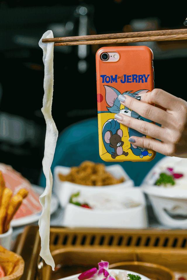 天津新开的奇葩火锅店，毛肚不好吃还能退货！