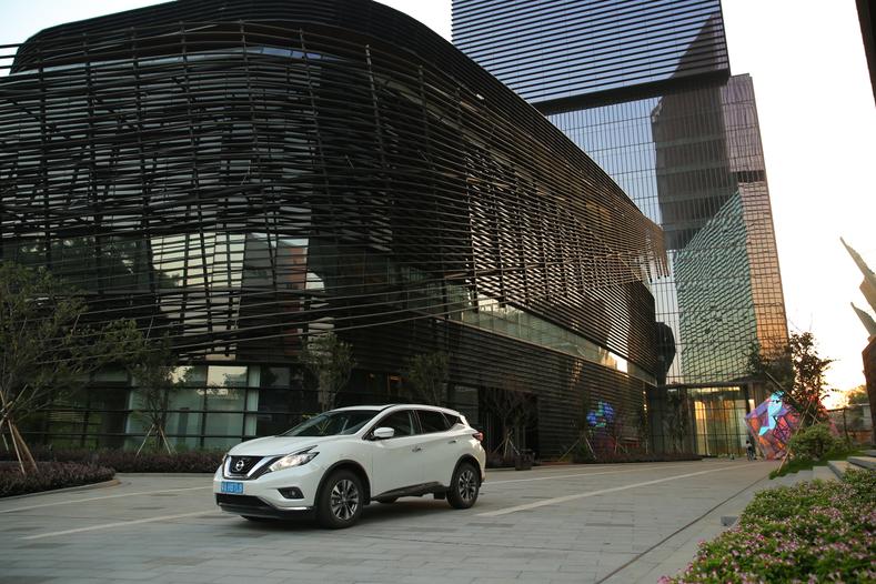 冠道1.5t和楼兰2.5l哪个动力好,urv冠道2021款