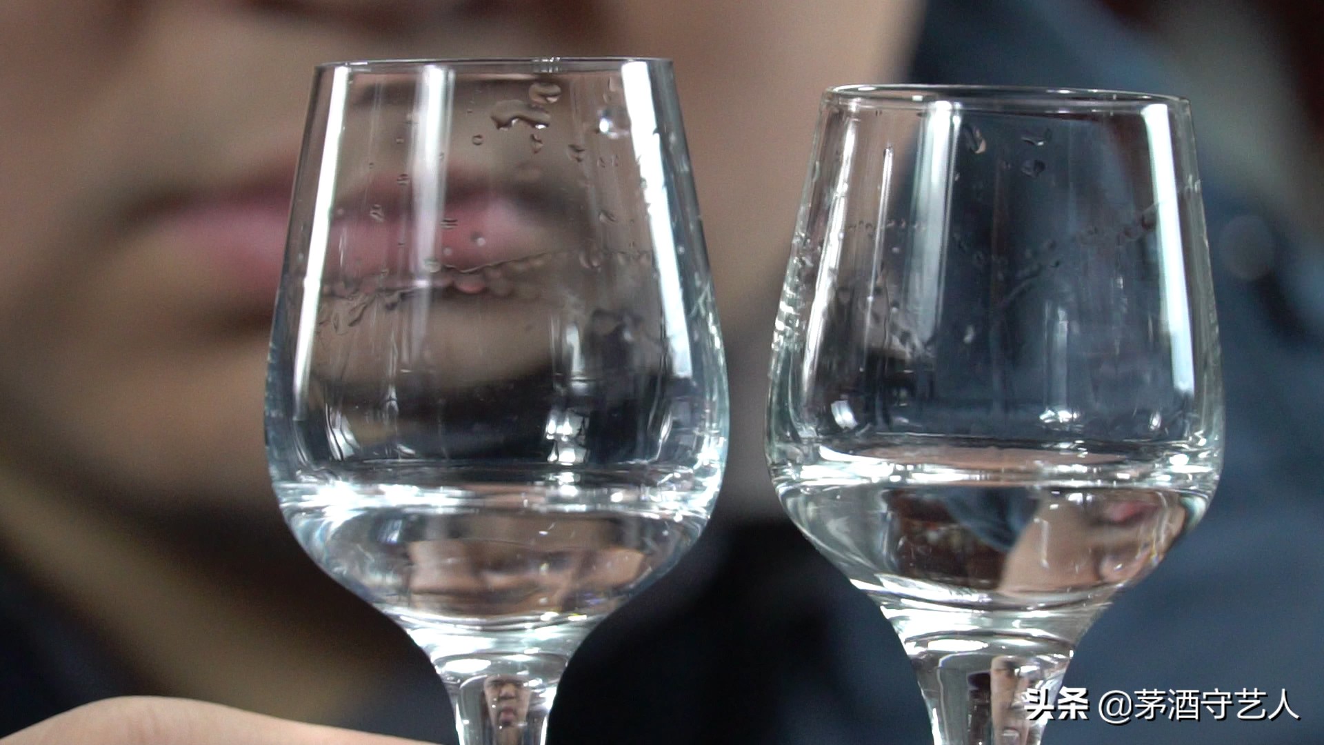 茅酒守艺人探店视频,茅酒守艺人习酒窖藏1988