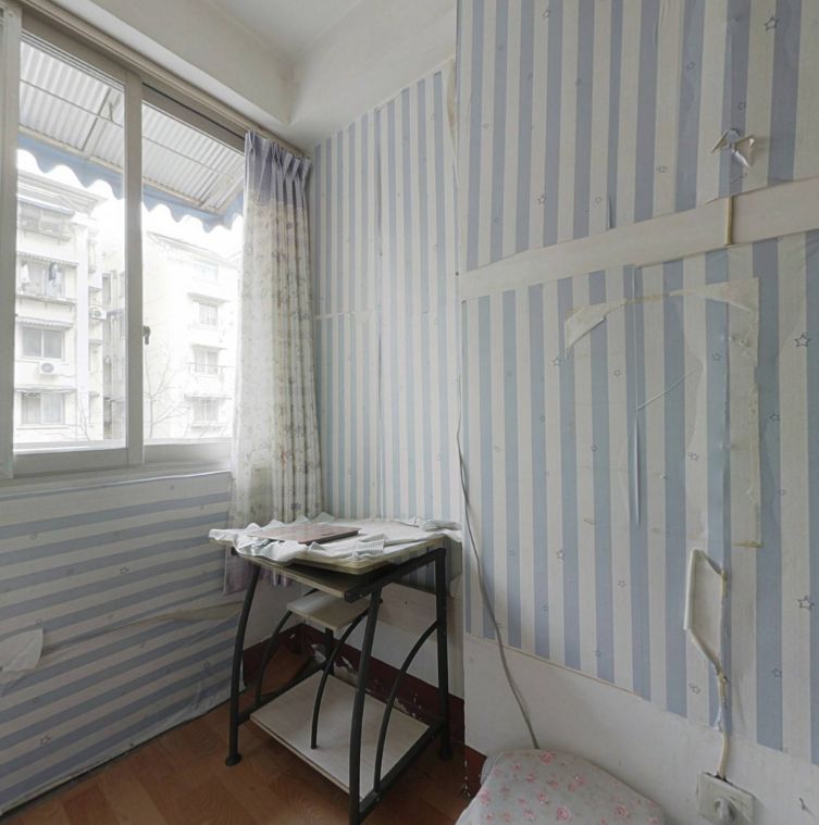 20多年老破小装修要花多少钱,上海75平米老破小翻新改造