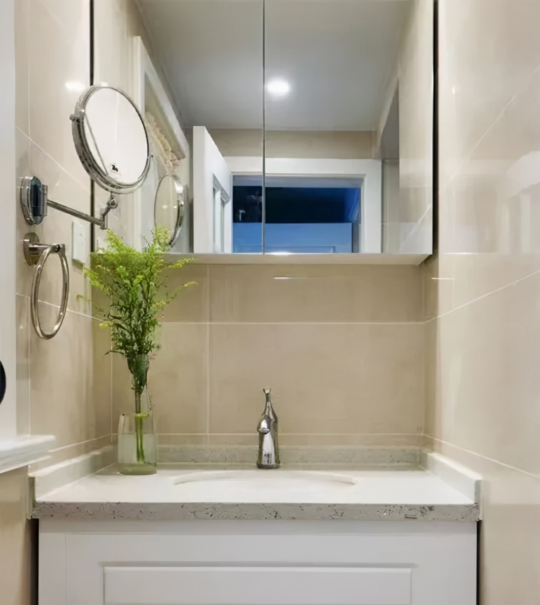 卫生间装修不能错过的浴室柜,小的卫生间如何选浴室柜