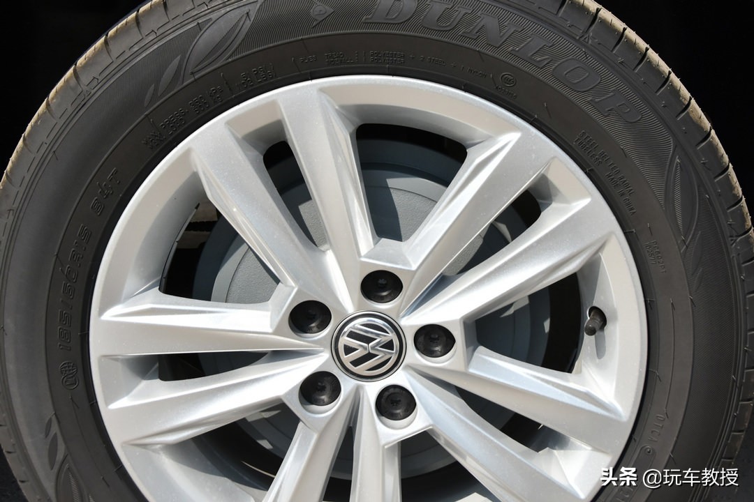 10万内全系标配led大灯的车,全系都标配led大灯