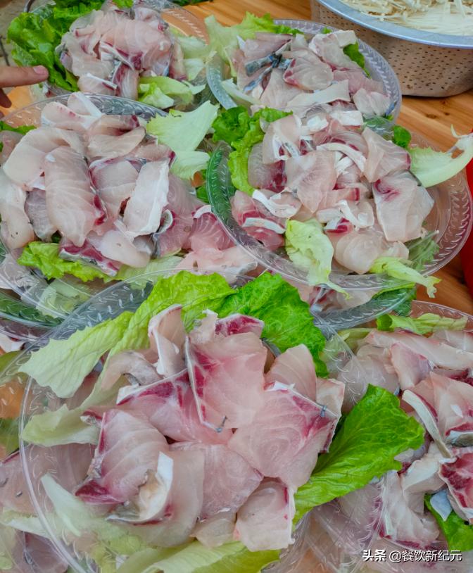 广西农村摆喜酒菜,参加广西农村婚礼酒席菜品很好吃