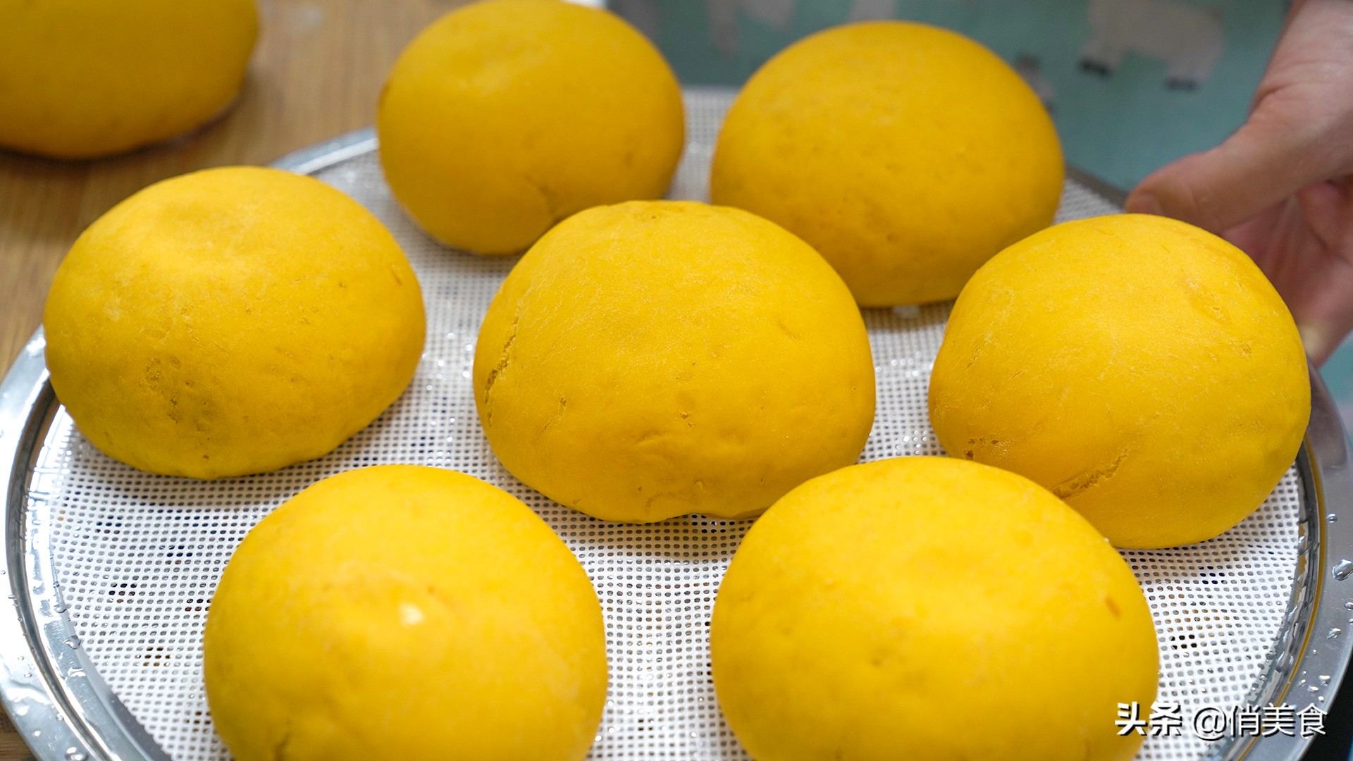 馒头用冷水还是热水蒸不塌陷,蒸馒头冷水还是热水下锅