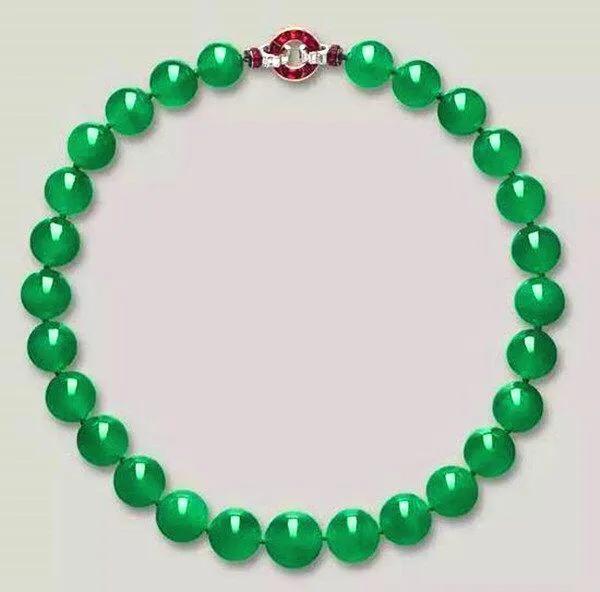 历年最顶级的翡翠拍卖,盘点价格过亿的翡翠