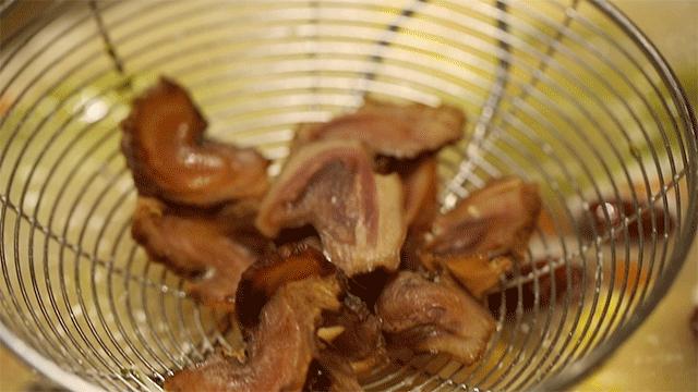 汕头这家炭炉牛尾你们吃过吗,lv潮汕专业店