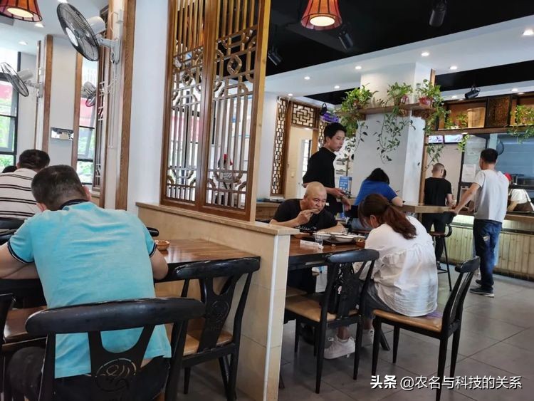 浏阳蒸菜开店,浏阳蒸菜生意火爆的小店