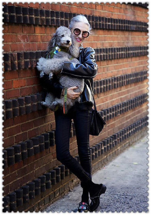 法国60岁奶奶随性穿搭火了,七十多岁法国奶奶的时尚