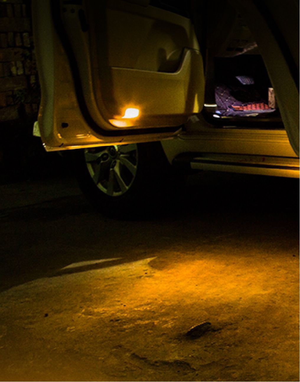 途乐y624.0穿越无人区改装,途乐y61双门版越野改装