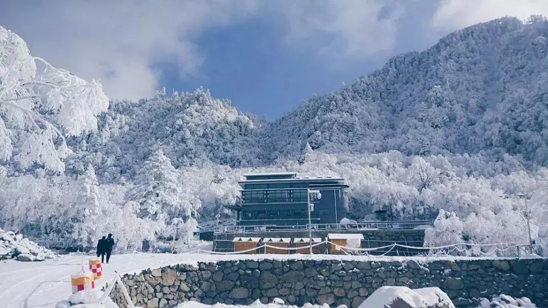 成都附近看雪一日游推荐表,成都周边轻徒步玩雪一日游