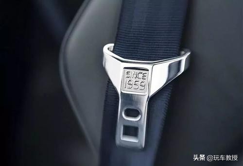 有路必有丰田车广告,车到山前必有路丰田车