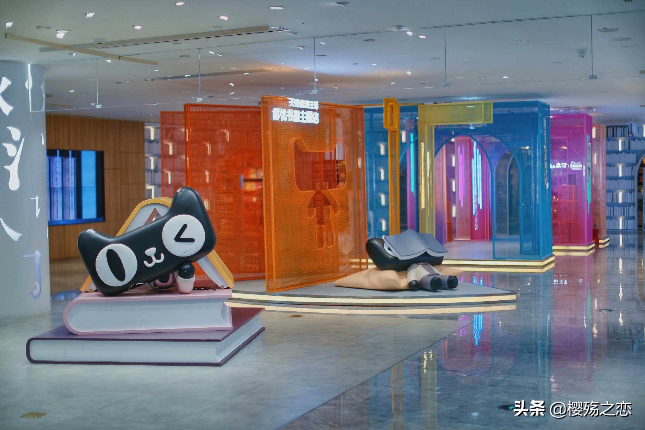 湖滨银泰什么样,湖滨银泰是最大的银泰