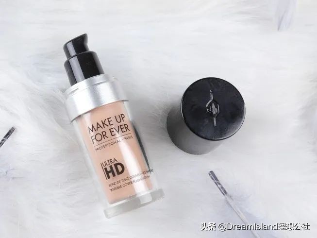 秋冬水润的粉底液,秋冬水润持妆粉底液