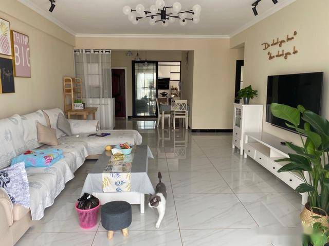 客厅不吊顶贴石膏线效果图,客厅不吊顶只做石膏线条