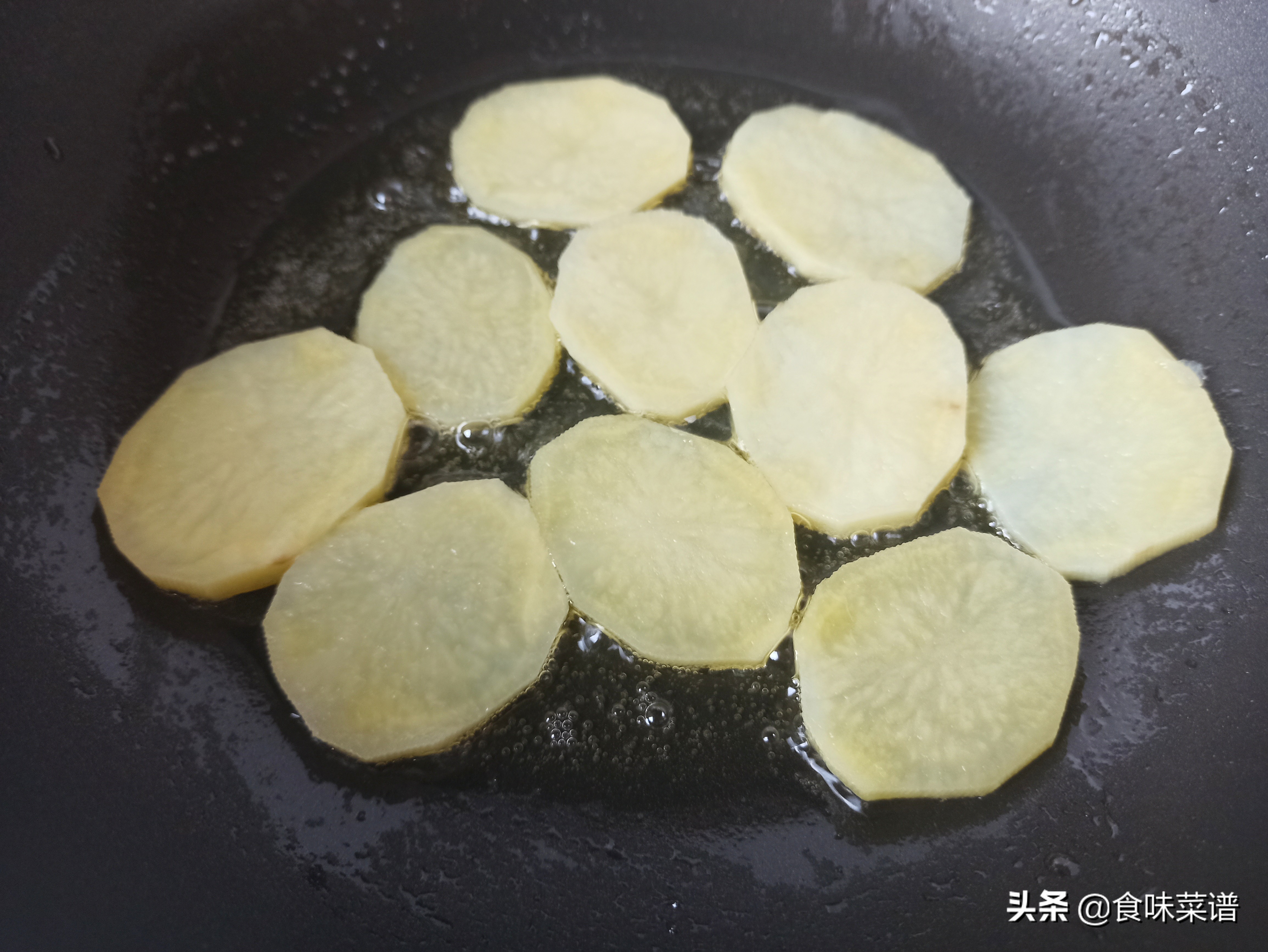 土豆肉末新吃法软嫩可口鲜香美味,土豆炖鸡家常做法鲜香入味