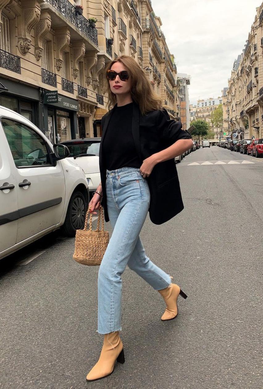 冬季显瘦裤子配靴子,现在还流行打底裤配靴子吗