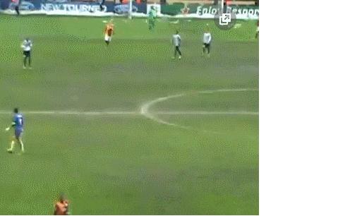 一个喜欢足球的体育老师,我有一个特别喜欢的老师