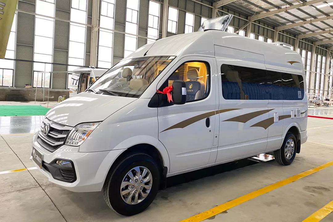 最新款大通v80b型房车,大通原厂2018款rv80b型短轴房车