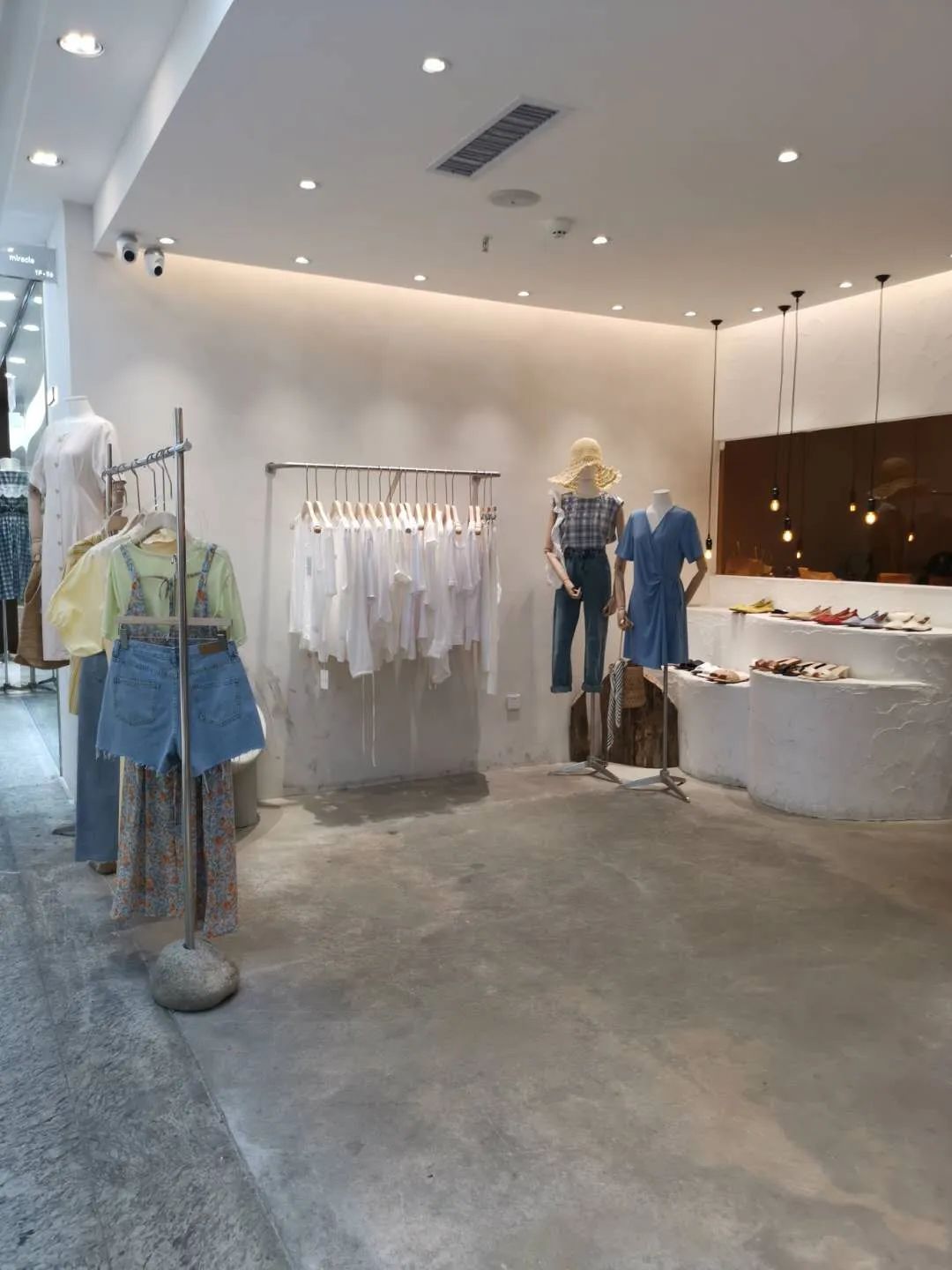 广州最美的服装市场推荐,广州最流行服装批发