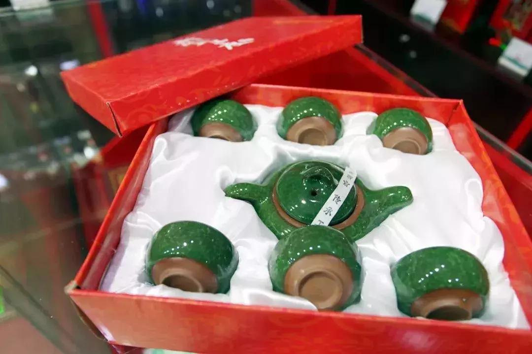 门头沟老牛栏山专卖店回来啦！3店同开！送给好喝口儿的朋友