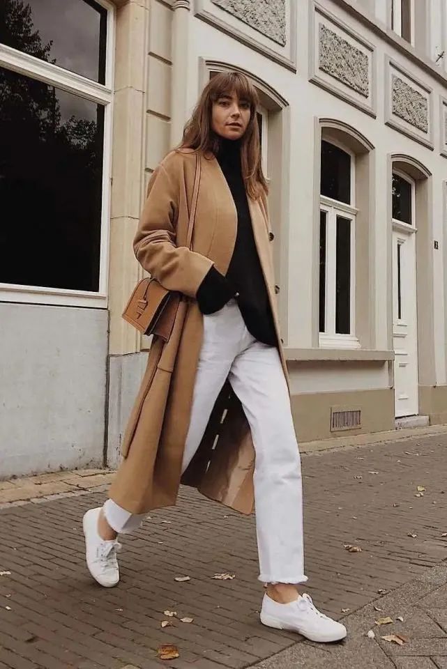 驼色大衣多种风格穿搭攻略,驼色大衣的高级感穿搭示范