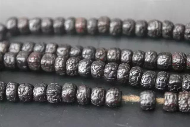 金刚菩提黑了还能盘吗,金刚菩提刚玩黑了补救方法