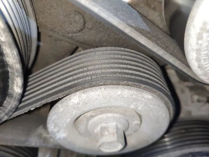 10年丰田锐志2万全款,10年丰田锐志二手车值多少钱