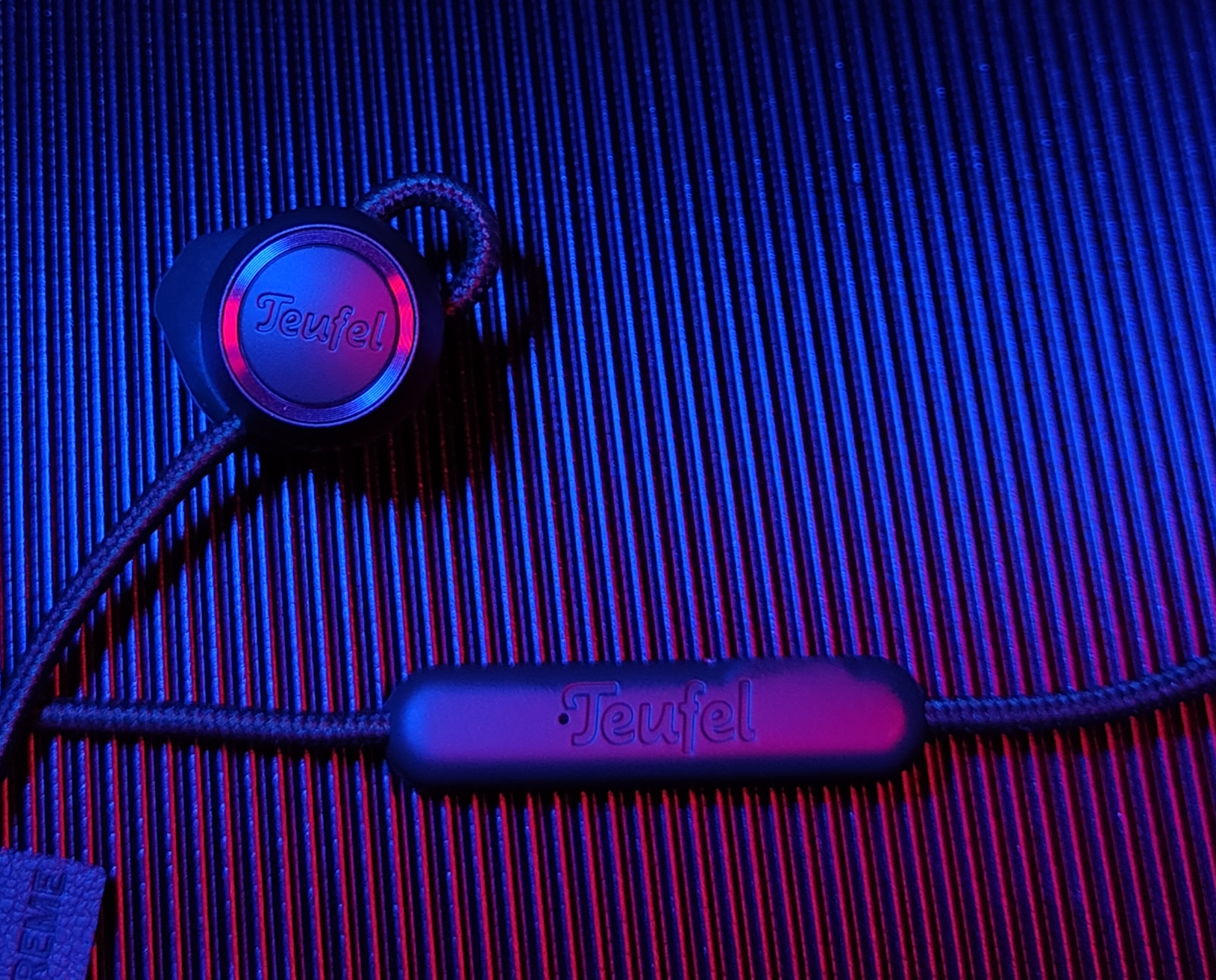 我的低频小钢炮，德斐尔挂颈蓝牙耳机分享