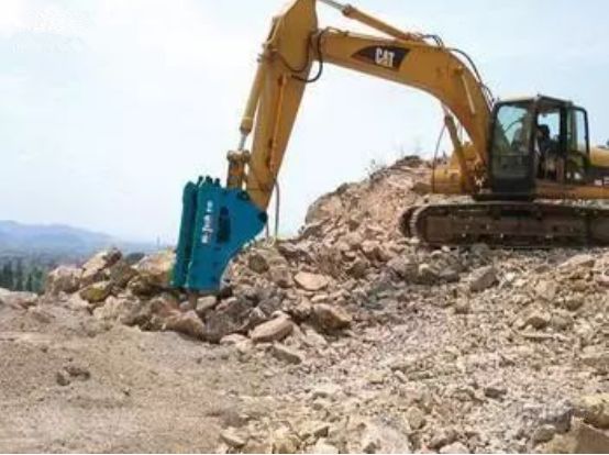 了解二手大挖掘机的知识和技巧,二手挖掘机翻新后从哪里可以看出