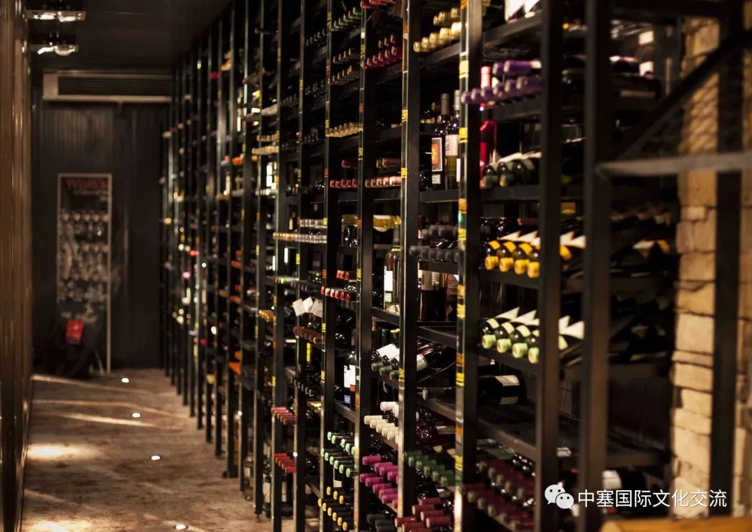 贝尔格莱德老街区饮食,在贝尔格莱德吃北京烤鸭