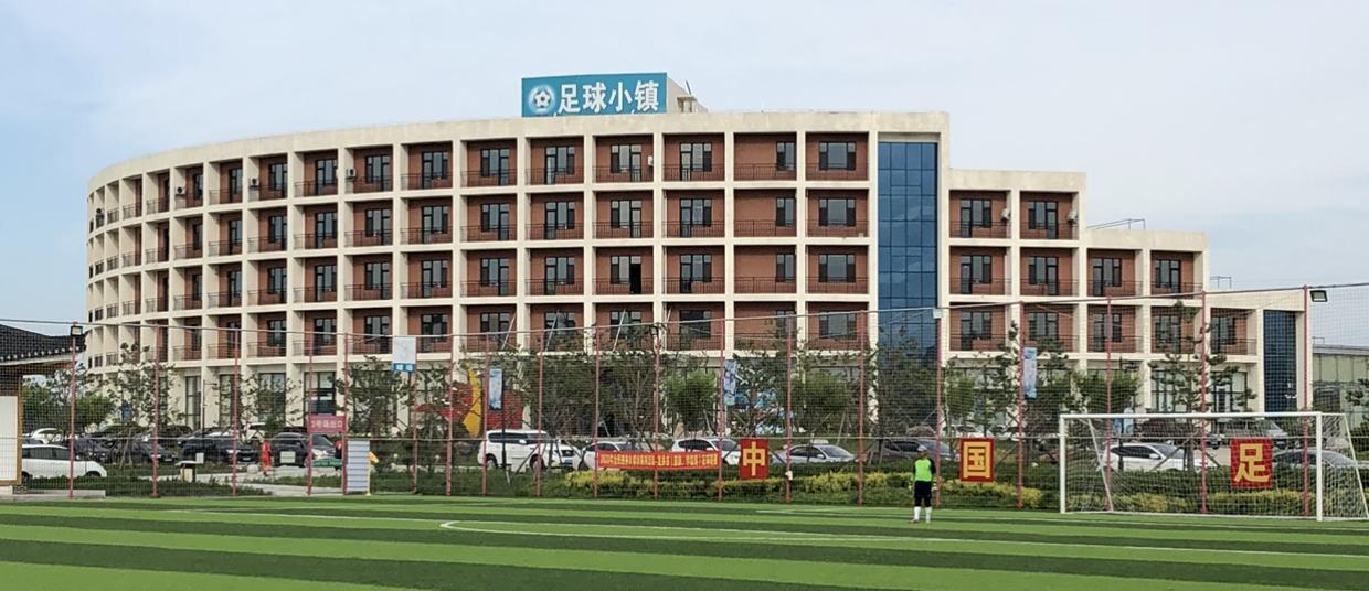 “龙井海兰江杯”大学生足球邀请赛开赛在即——新延边队一分为二，客串参赛