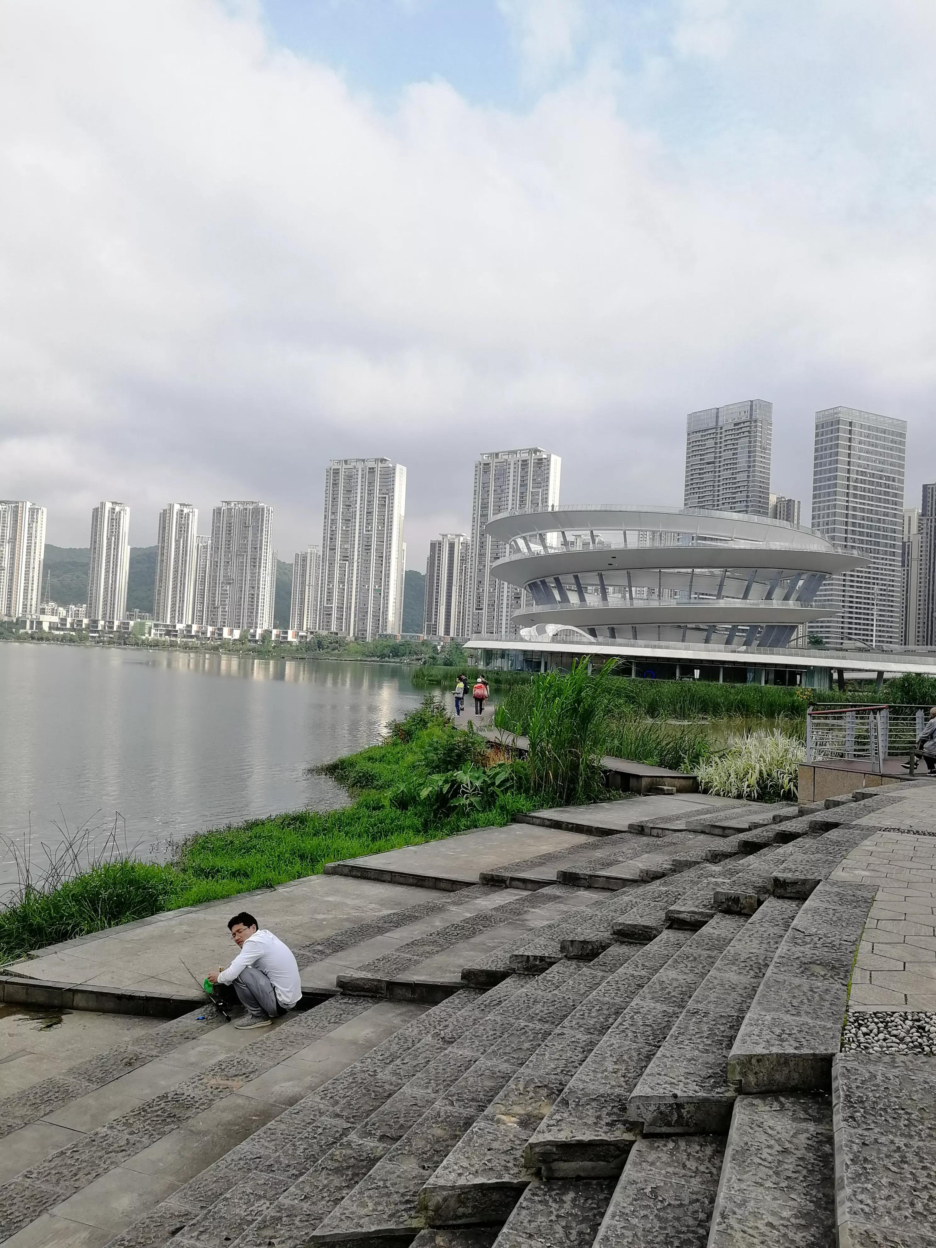 长沙梅溪湖,长沙梅溪湖步步高