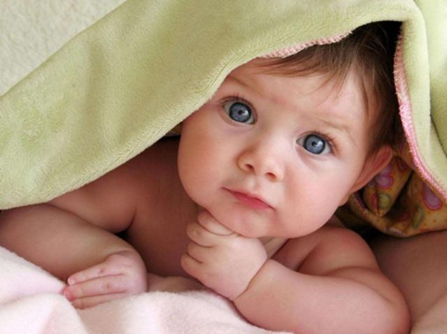 新生儿20天吐奶严重睡不醒,新生儿20天吐奶就打嗝怎么回事