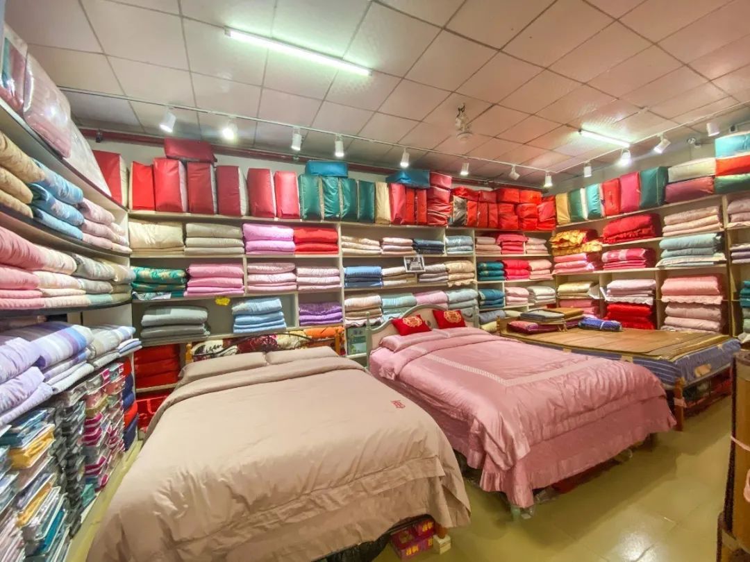 霞山外贸纺织城、服装城618狂欢节，消费满58元抽奖，100%中奖