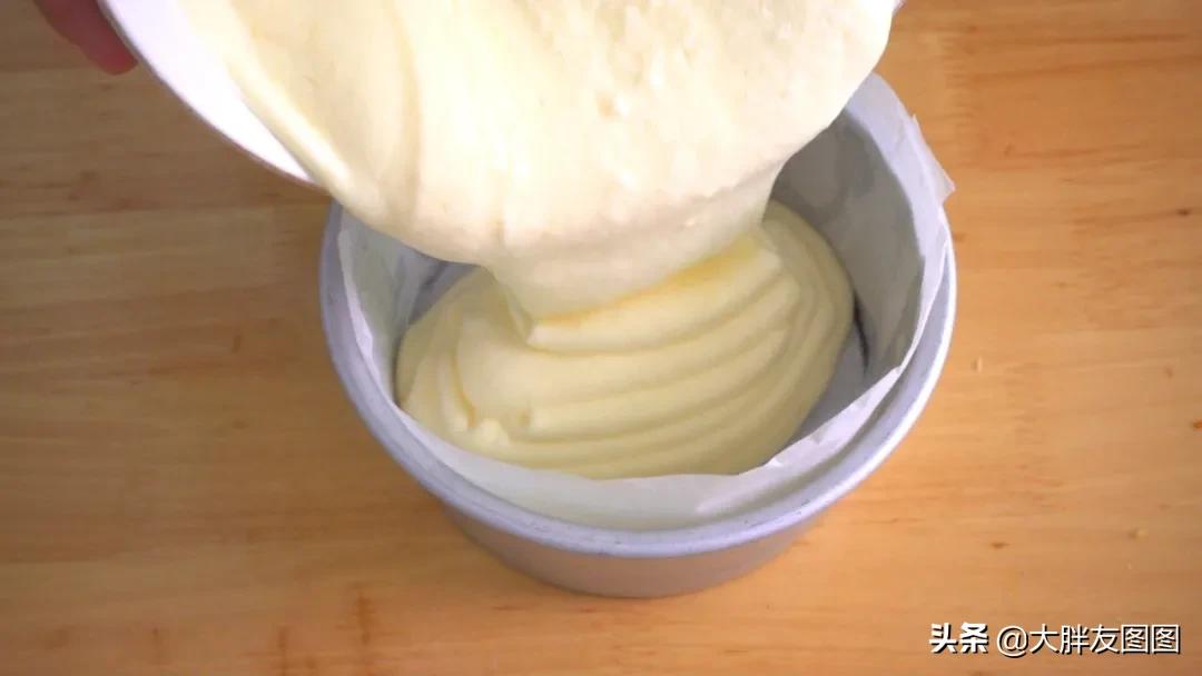 酸奶蛋糕制作教程零基础,比豆腐脑还嫩滑的酸奶蛋糕