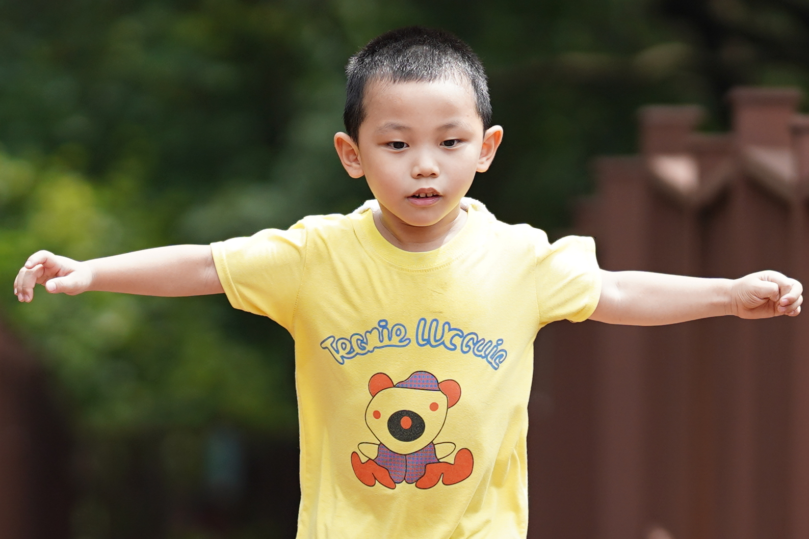 索尼适马851.4定焦镜头,适马85f1.4索尼微单