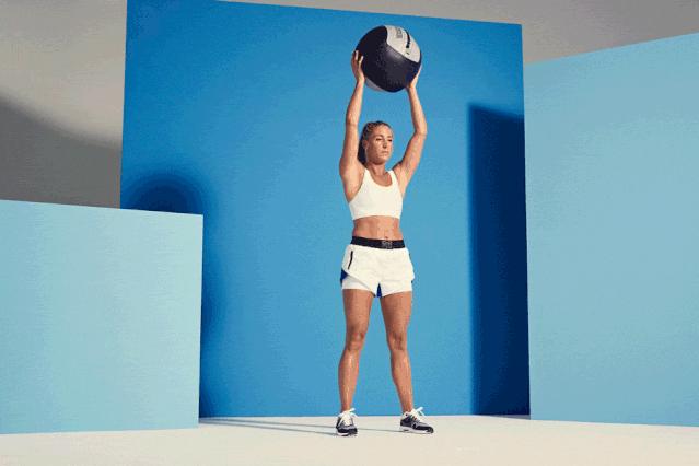 爬行健身的正确姿势,健身靠墙蹲正确姿势