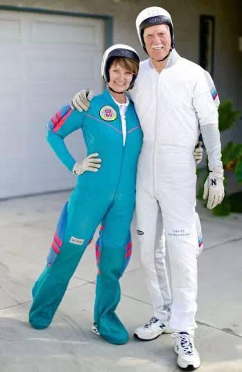 45岁健身身材犹如20岁少女,女子56岁健身如今身材惊艳