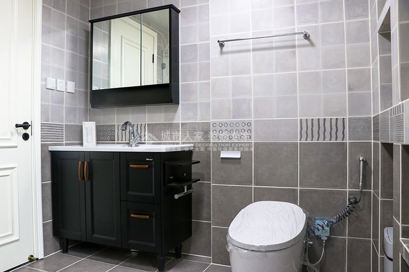 烟台城市人家现代简约风格装修,烟台四季花城装修设计图