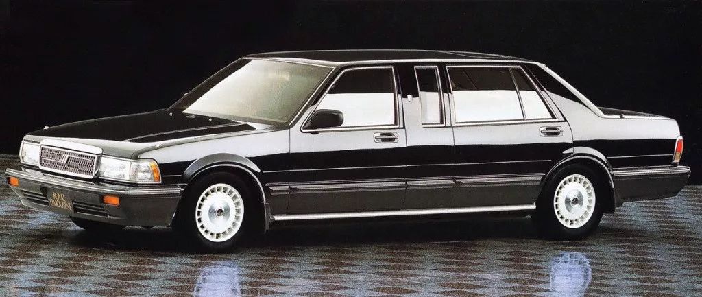 日产公爵老款车型,日产丰田皇冠