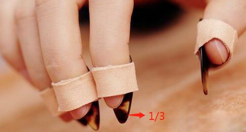 同样的曲子指法会不一样吗,每次弹古筝指法都一样么