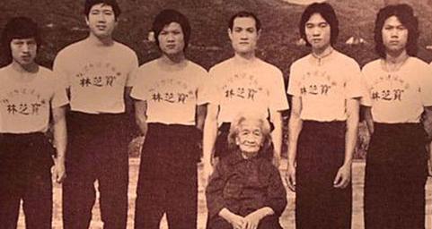 黄飞鸿十三姨莫桂兰,黄飞鸿有过几次婚姻