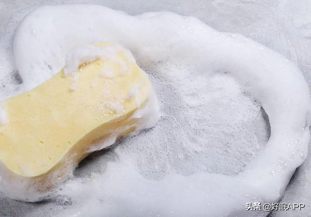 家里的被子久了旧了怎么处理,家里被子发黄怎么处理