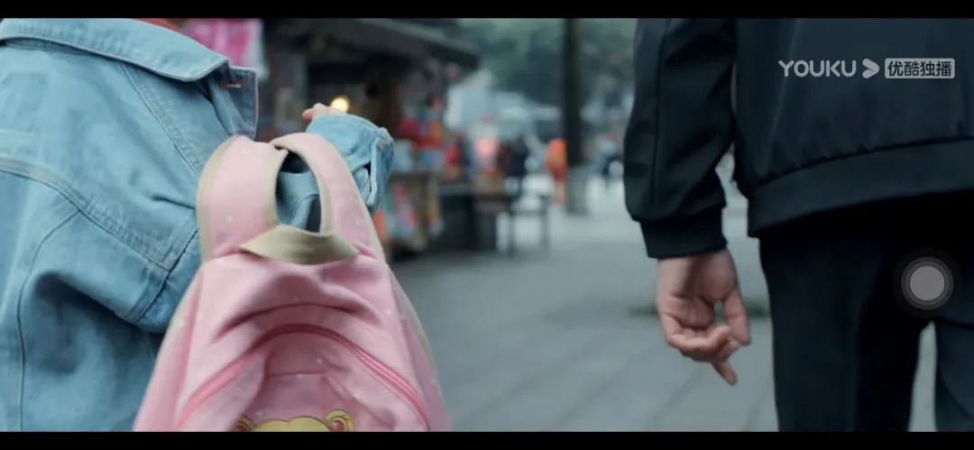 玫瑰有刺才显芬芳,玫瑰有刺不好惹