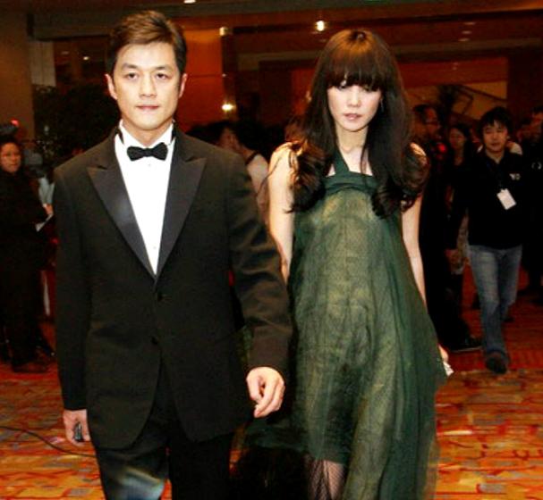 王菲刘涛背后的男人都是投资奇才，李亚鹏为四千万下跪，王珂破产